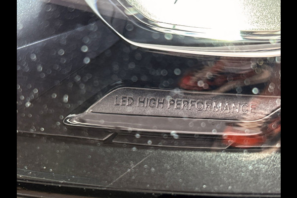 Mercedes-Benz A-Klasse 160 Advantage AMG | Origineel NL | Wide Screen | Carplay | Camera | Sfeer Verlichting |