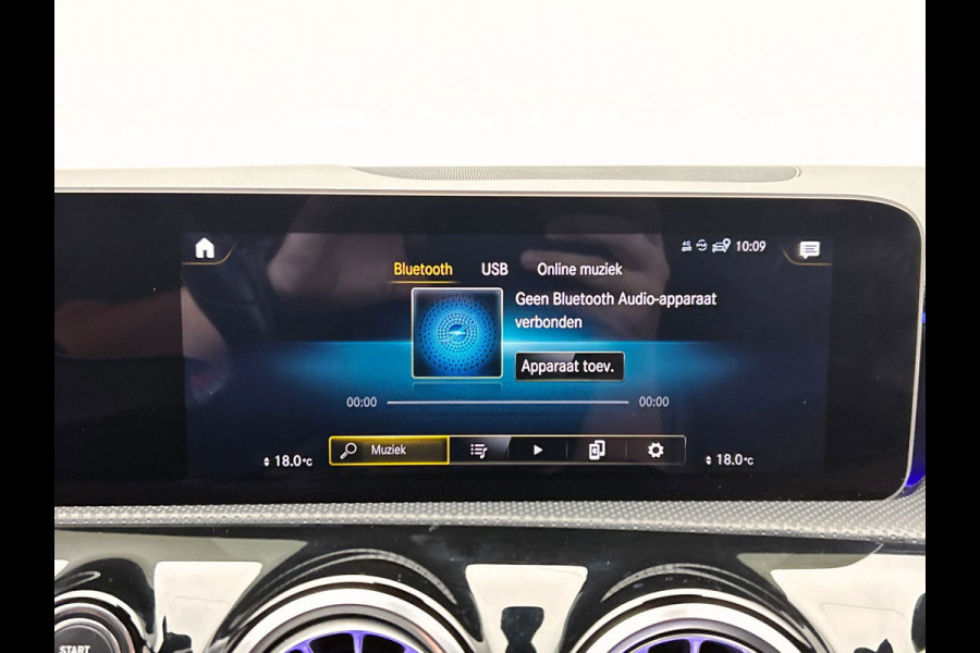 Mercedes-Benz A-Klasse 160 Advantage AMG | Origineel NL | Wide Screen | Carplay | Camera | Sfeer Verlichting |