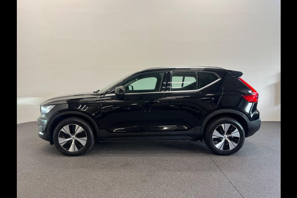 Volvo XC40 1.5 T4 Recharge Inscription Expression Wegklapbare trekhaak Navigatie Apple Carplay Android Auto Camera Parkeerhulp Adaptive Cruise Control Harman Kardon Full Led Climate Control Lichtmetalen velgen