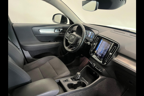 Volvo XC40 1.5 T4 Recharge Inscription Expression Wegklapbare trekhaak Navigatie Apple Carplay Android Auto Camera Parkeerhulp Adaptive Cruise Control Harman Kardon Full Led Climate Control Lichtmetalen velgen