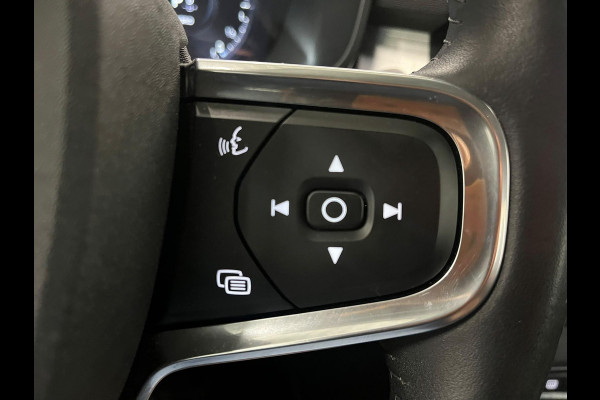 Volvo XC40 1.5 T4 Recharge Inscription Expression Wegklapbare trekhaak Navigatie Apple Carplay Android Auto Camera Parkeerhulp Adaptive Cruise Control Harman Kardon Full Led Climate Control Lichtmetalen velgen