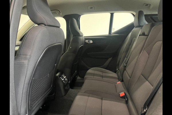 Volvo XC40 1.5 T4 Recharge Inscription Expression Wegklapbare trekhaak Navigatie Apple Carplay Android Auto Camera Parkeerhulp Adaptive Cruise Control Harman Kardon Full Led Climate Control Lichtmetalen velgen