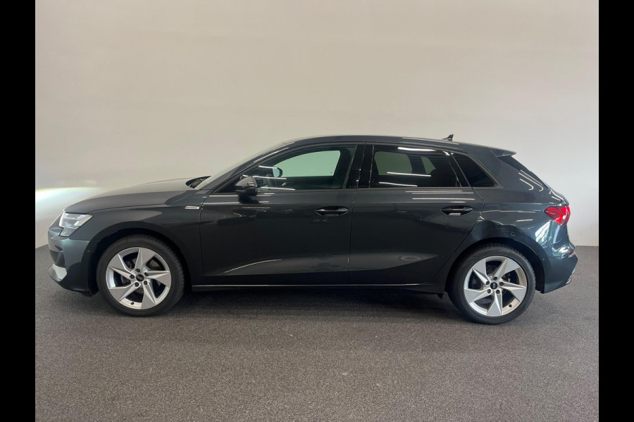 Audi A3 Sportback 30 TFSI Advanced edition Navigatie Apple Carplay Android Auto Camera Parkeerhulp Adaptive Cruise Control Stoelverwarming Virtual Cockpit Full Led Climate Control Lichtmetalen velgen