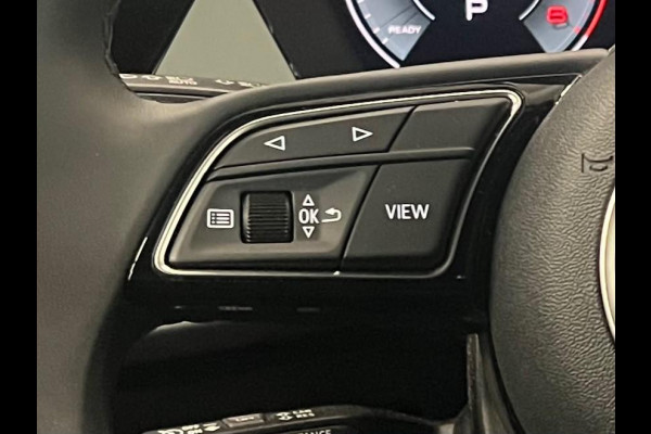 Audi A3 Sportback 30 TFSI Advanced edition Navigatie Apple Carplay Android Auto Camera Parkeerhulp Adaptive Cruise Control Stoelverwarming Virtual Cockpit Full Led Climate Control Lichtmetalen velgen