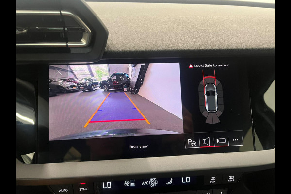 Audi A3 Sportback 30 TFSI Advanced edition Navigatie Apple Carplay Android Auto Camera Parkeerhulp Adaptive Cruise Control Stoelverwarming Virtual Cockpit Full Led Climate Control Lichtmetalen velgen