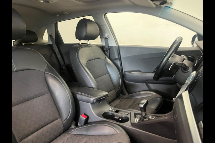Kia Niro 1.6 GDi PHEV Pulse Schuifdak Navigatie Apple Carplay Android Auto Camera Parkeersensoren achter Adaptive Cruise Control Full Led Half leder Climate Control Lichtmetalen velgen