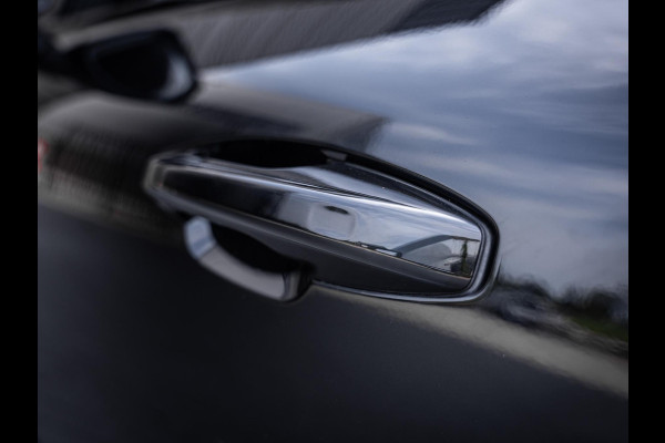 Volvo XC40 1.5 T5 Recharge R-Design - ACC l Trekhaak l Memory l Camera