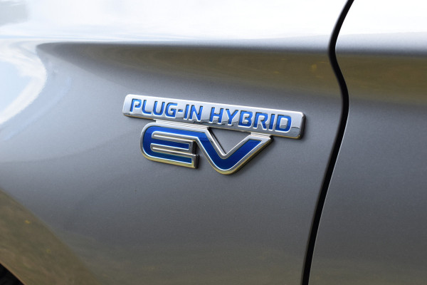 Mitsubishi Outlander 2.4 PHEV Instyle Plugin-hybride