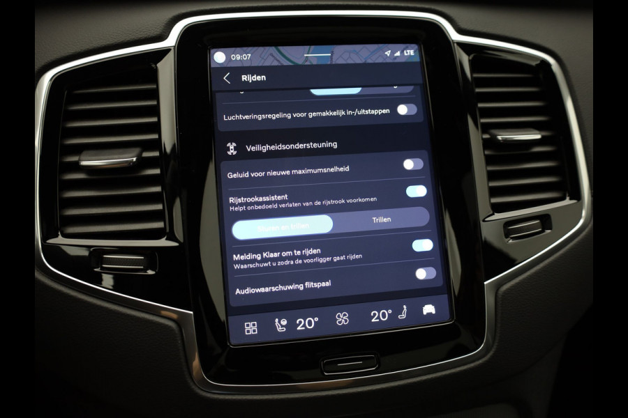 Volvo XC90 2.0 T8 Recharge AWD Ultimate Dark | Pano | Luchtvering | Bowers & Wilkins | Trekhaak | Prijs Rijklaar!!