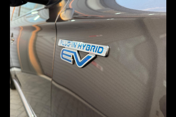 Mitsubishi Outlander 2.4 PHEV S-Edition Bomvol