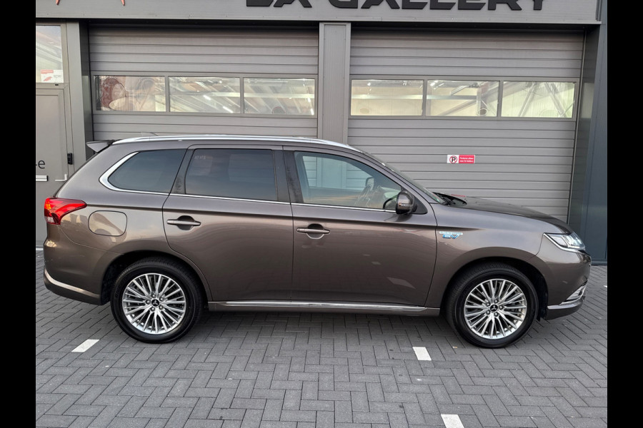 Mitsubishi Outlander 2.4 PHEV S-Edition Bomvol