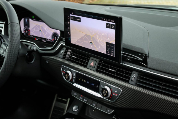 Audi A4 Avant 2.0 TFSI S line Black Edition Facelift 245pk S-Tronic! 1e|DLR|Panoramadak|Virtual Cockpit|Leder|LED Matrix|Black|20
