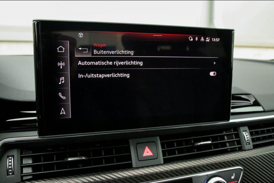 Audi A4 Avant 2.0 TFSI S line Black Edition Facelift 245pk S-Tronic! 1e|DLR|Panoramadak|Virtual Cockpit|Leder|LED Matrix|Black|20