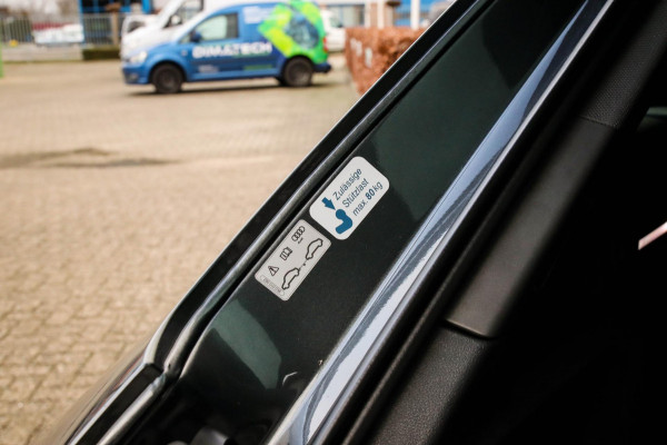 Audi A4 Avant 2.0 TFSI S line Black Edition Facelift 245pk S-Tronic! 1e|NL|DLR|Panoramadak|Virtual Cockpit|Leder|LED Matrix|Black
