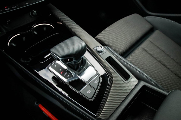Audi A4 Avant 2.0 TFSI S line Black Edition Facelift 245pk S-Tronic! 1e|NL|DLR|Panoramadak|Virtual Cockpit|Leder|LED Matrix|Black