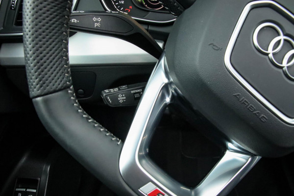 Audi Q5 55 TFSI e Quattro Competition Pro Line S S-Line 367pk Automaat! 1e|DLR|Panoramadak|Virtual Cockpit|LED Matrix|ACC|Black|21