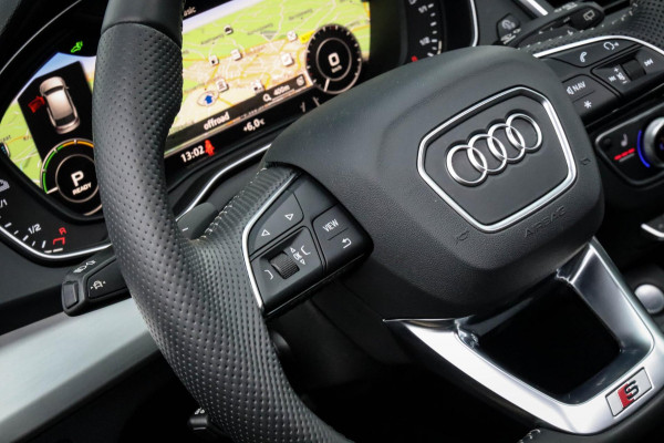 Audi Q5 55 TFSI e Quattro Competition Pro Line S S-Line 367pk Automaat! 1e|DLR|Panoramadak|Virtual Cockpit|LED Matrix|ACC|Black|21