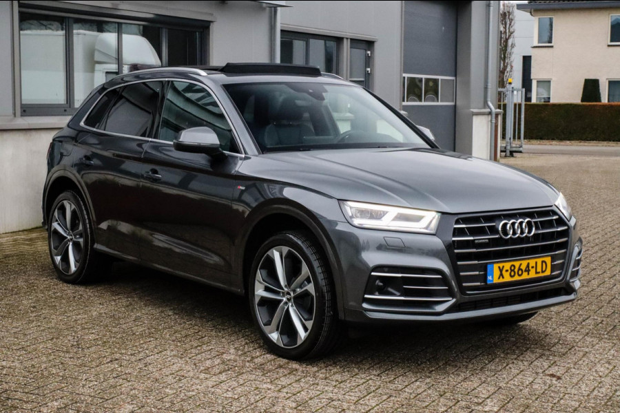 Audi Q5 55 TFSI e Quattro Competition Pro Line S S-Line 367pk Automaat! 1e|DLR|Panoramadak|Virtual Cockpit|LED Matrix|ACC|Black|21