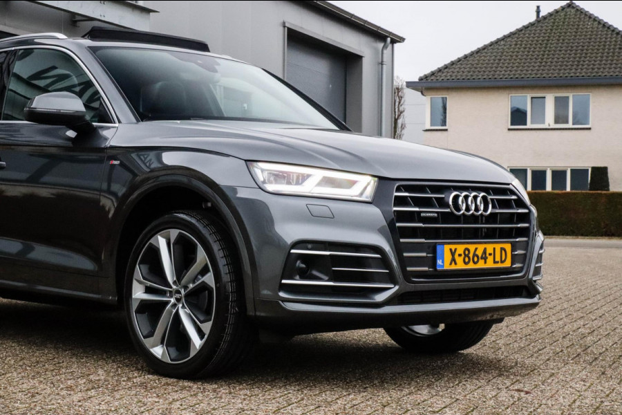 Audi Q5 55 TFSI e Quattro Competition Pro Line S S-Line 367pk Automaat! 1e|DLR|Panoramadak|Virtual Cockpit|LED Matrix|ACC|Black|21