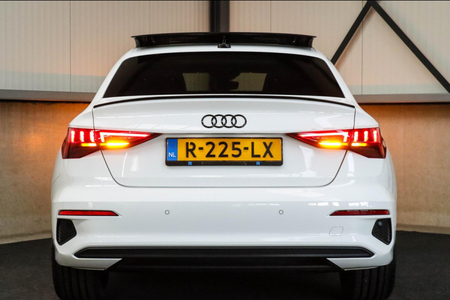 Audi A3 Limousine 35 1.5 TFSI S Edition One S-line 150pk S-Tronic Lederen kuipstoelen|Virtual Cockpit|Panoramadak|LED Matrix|Black