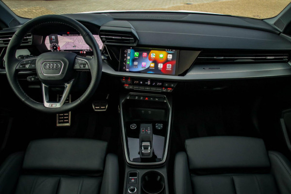 Audi A3 Limousine 35 1.5 TFSI S Edition One S-line 150pk S-Tronic Lederen kuipstoelen|Virtual Cockpit|Panoramadak|LED Matrix|Black