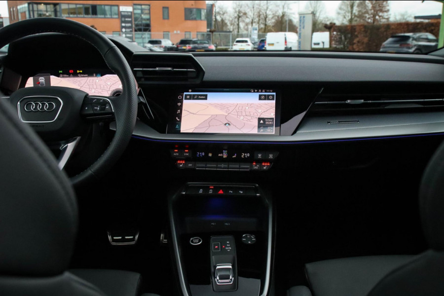Audi A3 Limousine 35 1.5 TFSI S Edition One S-line 150pk S-Tronic Lederen kuipstoelen|Virtual Cockpit|Panoramadak|LED Matrix|Black