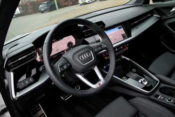 Audi A3 Limousine 35 1.5 TFSI S Edition One S-line 150pk S-Tronic Lederen kuipstoelen|Virtual Cockpit|Panoramadak|LED Matrix|Black