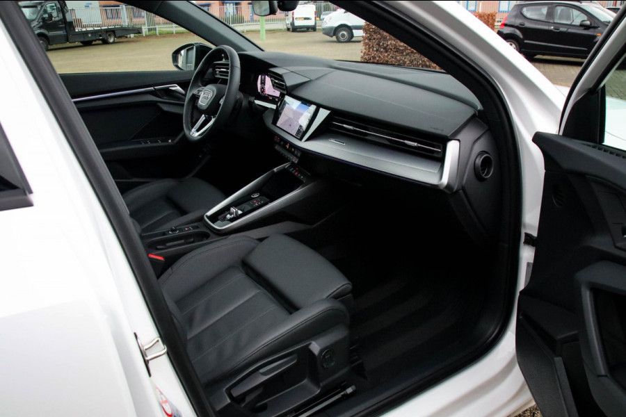 Audi A3 Limousine 35 1.5 TFSI S Edition One S-line 150pk S-Tronic Lederen kuipstoelen|Virtual Cockpit|Panoramadak|LED Matrix|Black