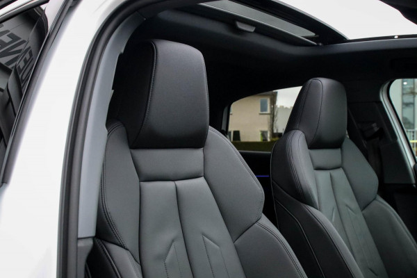 Audi A3 Limousine 35 1.5 TFSI S Edition One S-line 150pk S-Tronic Lederen kuipstoelen|Virtual Cockpit|Panoramadak|LED Matrix|Black