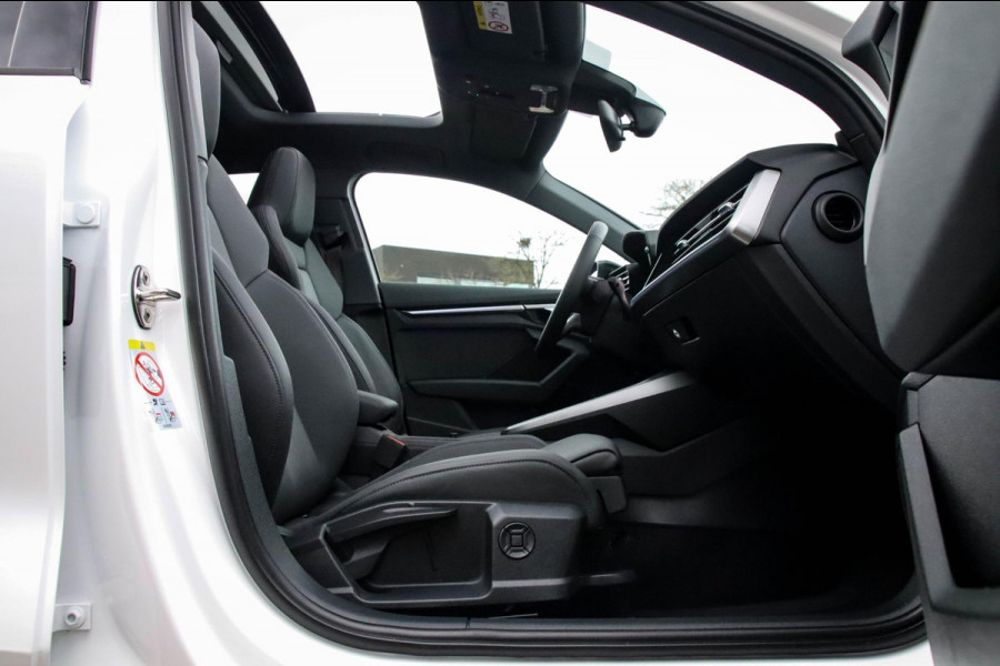 Audi A3 Limousine 35 1.5 TFSI S Edition One S-line 150pk S-Tronic Lederen kuipstoelen|Virtual Cockpit|Panoramadak|LED Matrix|Black