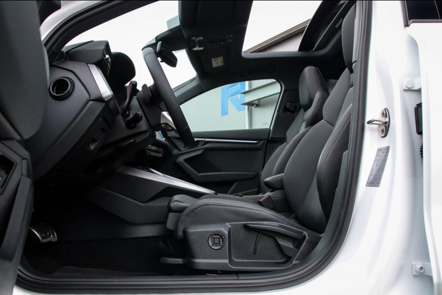 Audi A3 Limousine 35 1.5 TFSI S Edition One S-line 150pk S-Tronic Lederen kuipstoelen|Virtual Cockpit|Panoramadak|LED Matrix|Black