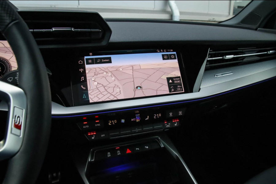 Audi A3 Limousine 35 1.5 TFSI S Edition One S-line 150pk S-Tronic Lederen kuipstoelen|Virtual Cockpit|Panoramadak|LED Matrix|Black