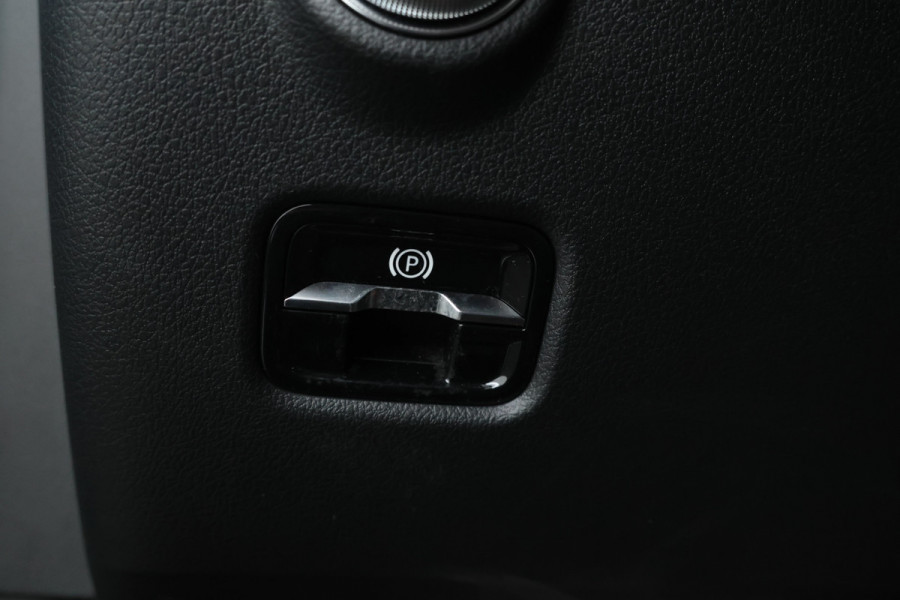 Mercedes-Benz C-Klasse Estate 200 d AMG Line Automaat, Climate, Digital Dash!