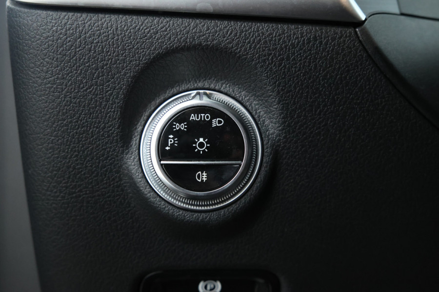 Mercedes-Benz C-Klasse Estate 200 d AMG Line Automaat, Climate, Digital Dash!