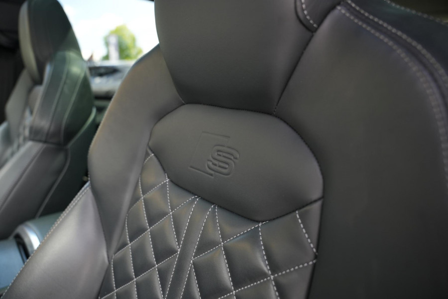 Audi Q7 60 TFSI e quattro Pro Line S Competition Panoramadak Luxe Leder Trekhaak Luchtvering 456 PK!