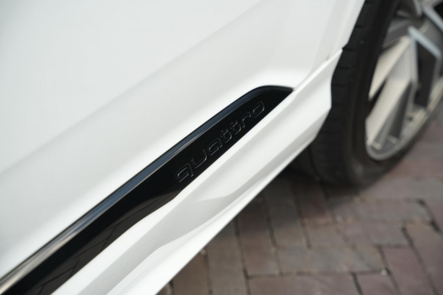 Audi Q7 60 TFSI e quattro Pro Line S Competition Panoramadak Luxe Leder Trekhaak Luchtvering 456 PK!