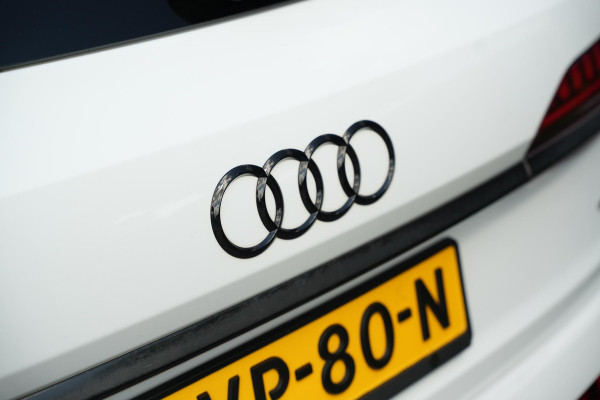 Audi Q7 60 TFSI e quattro Pro Line S Competition Panoramadak Luxe Leder Trekhaak Luchtvering 456 PK!