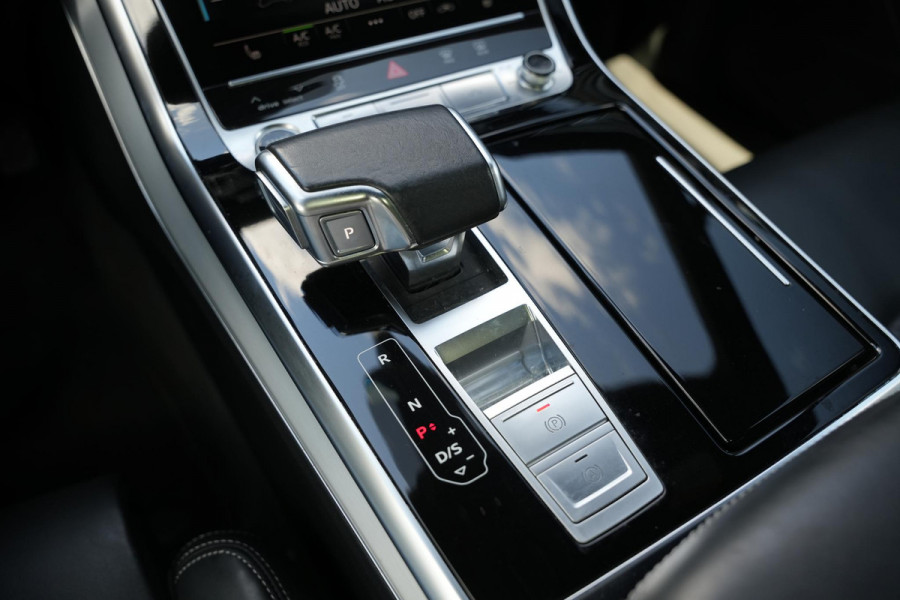 Audi Q7 60 TFSI e quattro Pro Line S Competition Panoramadak Luxe Leder Trekhaak Luchtvering 456 PK!