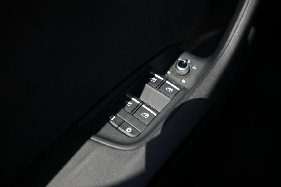 Audi Q7 60 TFSI e quattro Pro Line S Competition Panoramadak Luxe Leder Trekhaak Luchtvering 456 PK!