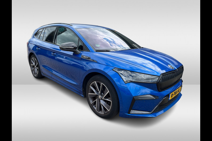 Škoda ENYAQ iV 60 Sportline / Trekhaak / Camera / Leer&Alcantara / Keyless / 20'' / CarPlay / Matrix LED / Stoelverwarming 4x / Dodehoek / DAB / ACC