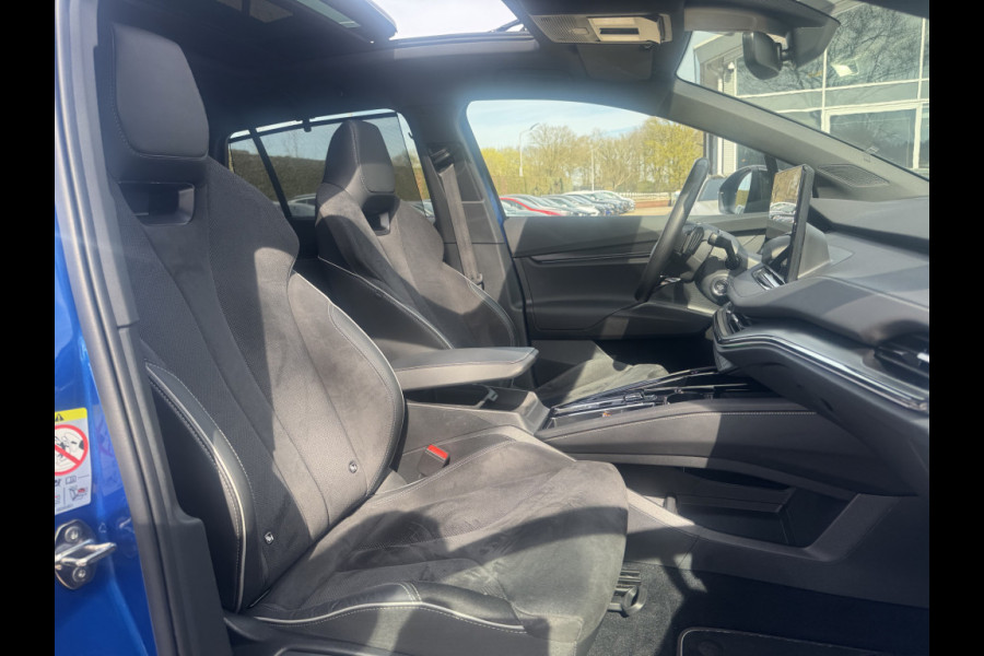Škoda ENYAQ iV 60 Sportline / Trekhaak / Camera / Leer&Alcantara / Keyless / 20'' / CarPlay / Matrix LED / Stoelverwarming 4x / Dodehoek / DAB / ACC