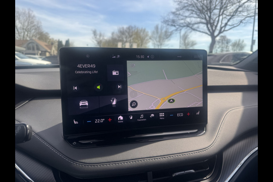 Škoda ENYAQ iV 60 Sportline / Trekhaak / Camera / Leer&Alcantara / Keyless / 20'' / CarPlay / Matrix LED / Stoelverwarming 4x / Dodehoek / DAB / ACC