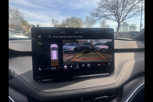Škoda ENYAQ iV 60 Sportline / Trekhaak / Camera / Leer&Alcantara / Keyless / 20'' / CarPlay / Matrix LED / Stoelverwarming 4x / Dodehoek / DAB / ACC