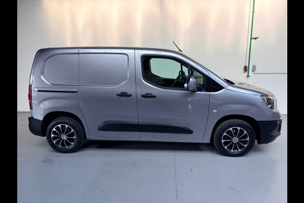 Opel Combo 1.5D L1H1 Edition, Airco, CruiseControl, Navigatie, Trekhaak, Metallic lak, 1Ste eigenaar, Rijklaarprijs!