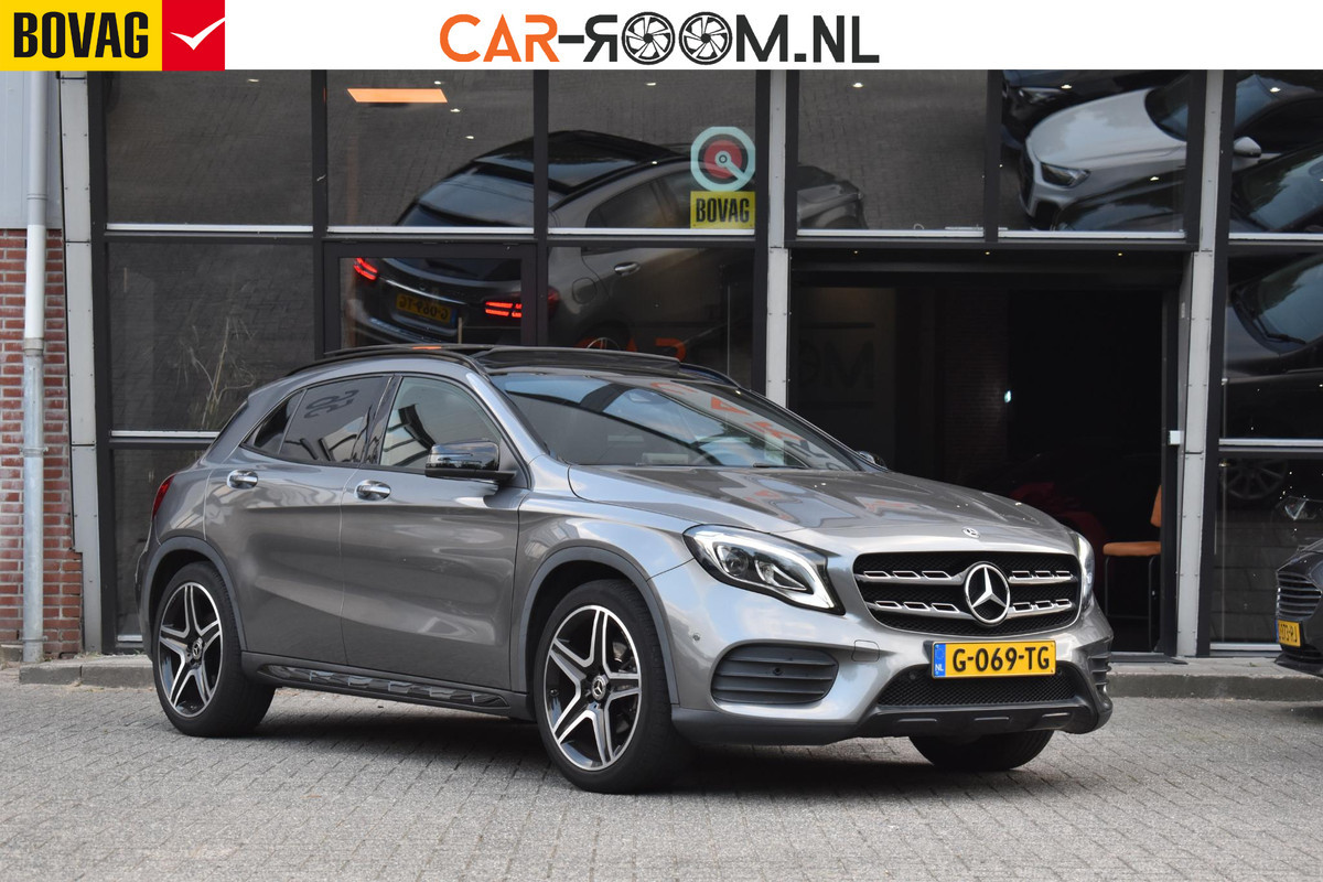 Mercedes-Benz GLA 180 AMG Line Pano Keyless Camera LED