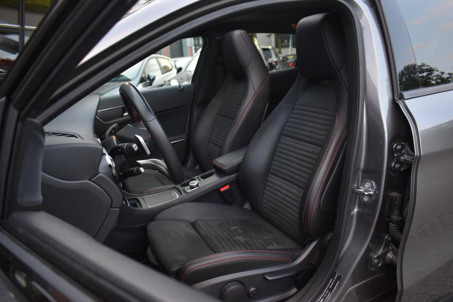 Mercedes-Benz GLA 180 AMG Line Pano Keyless Camera LED