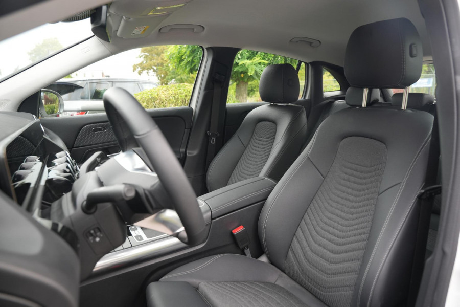 Mercedes-Benz GLA 250 e Business Solution Adapt. Cruise Stoelverw. LED Dodehoek