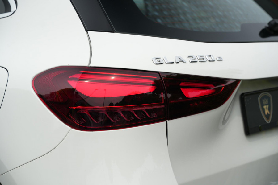 Mercedes-Benz GLA 250 e Business Solution Adapt. Cruise Stoelverw. LED Dodehoek