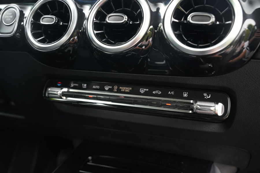 Mercedes-Benz GLA 250 e Business Solution Adapt. Cruise Stoelverw. LED Dodehoek