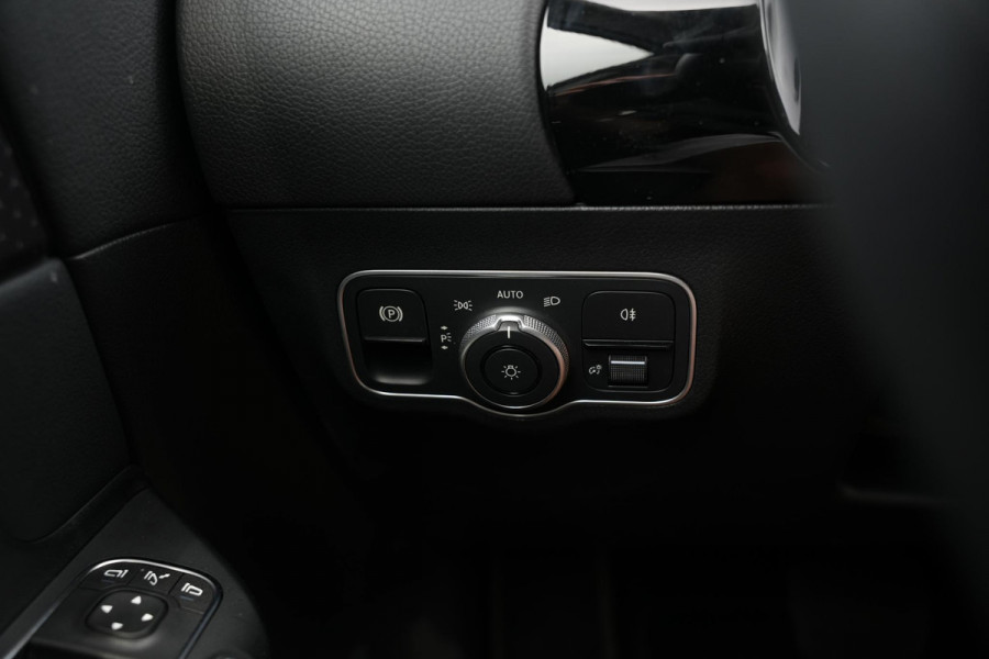 Mercedes-Benz GLA 250 e Business Solution Adapt. Cruise Stoelverw. LED Dodehoek